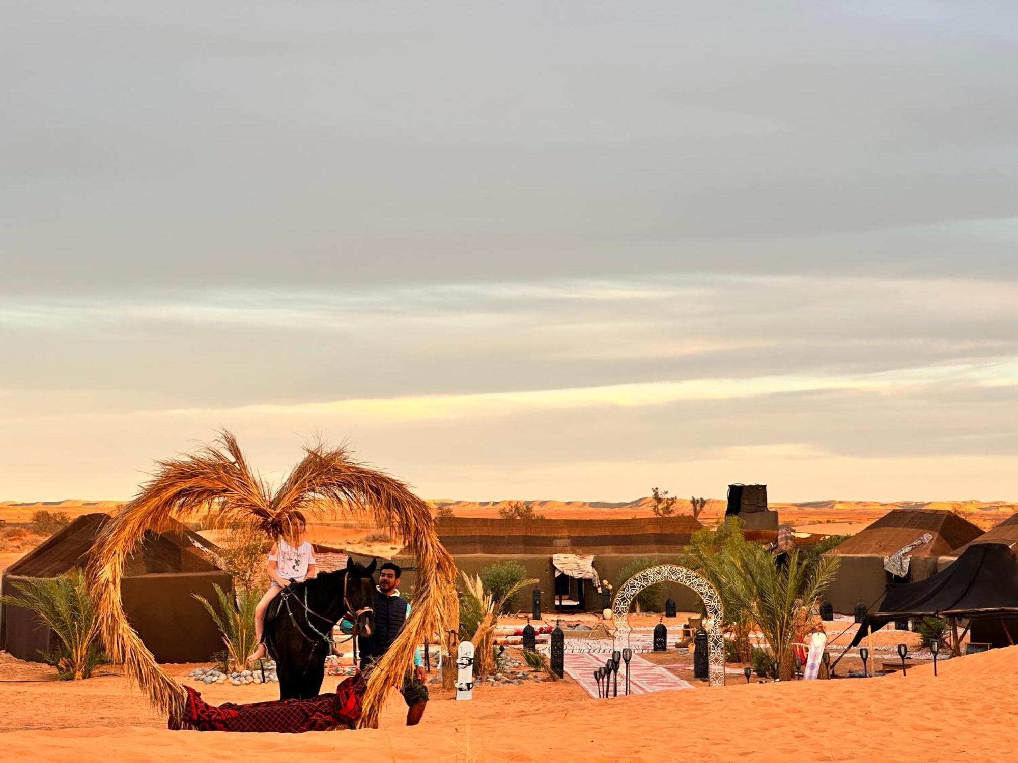 Sahara Wellness Camp Bed & Breakfast Merzouga Ngoại thất bức ảnh
